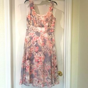 Signature Ella Size 10 Floral Dress